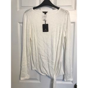 ❌SOLD❌ White rubbed long sleeve top